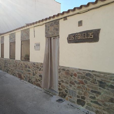 Apartamentos Callampa Torrejón el Rubio Exterior foto